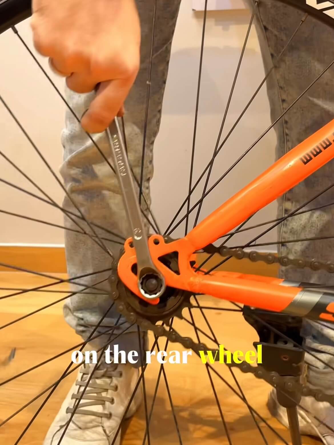 Tutorial 1: Fix a falling chain in a Non Gear Cycle